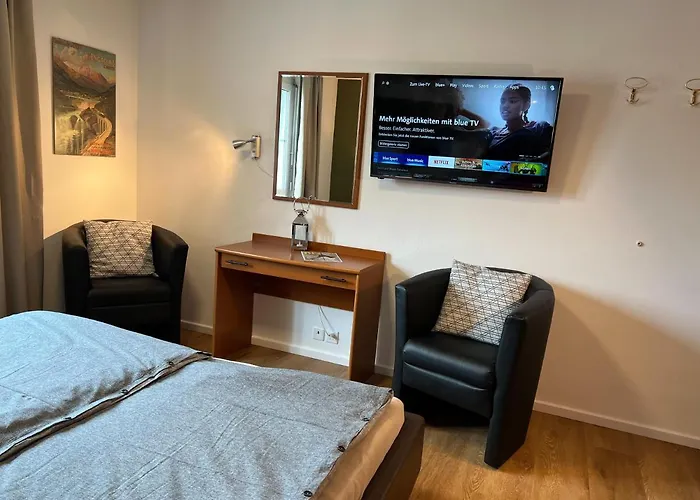 Swissme - 100qm - Balkon - 2 Baeder - Parkplatz - Fussbodenheizung 公寓 圣莫里茨