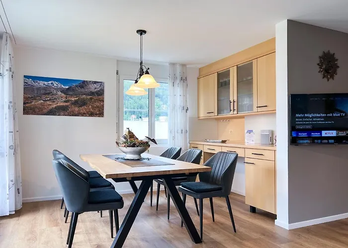 Swissme - 100qm - Balkon - 2 Baeder - Parkplatz - Fussbodenheizung 公寓